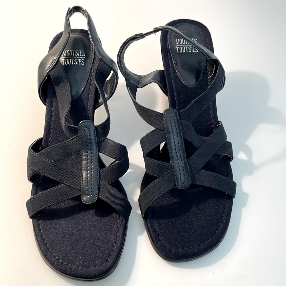 Mootsies Tootsies Fabric and Leather Sandals Navy Blue Size 10
